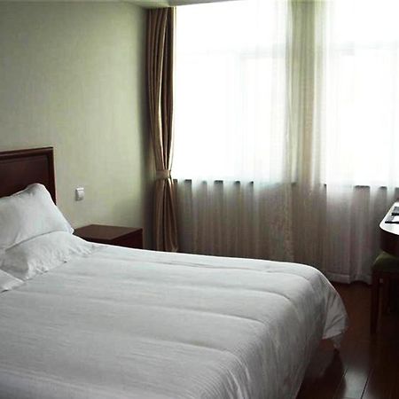 Greentree Inn Shanghai Songjiang University City New Songjiang Road Express Hotel Exterior foto