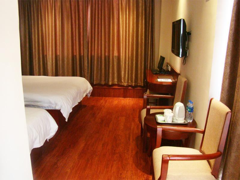 Greentree Inn Shanghai Songjiang University City New Songjiang Road Express Hotel Exterior foto